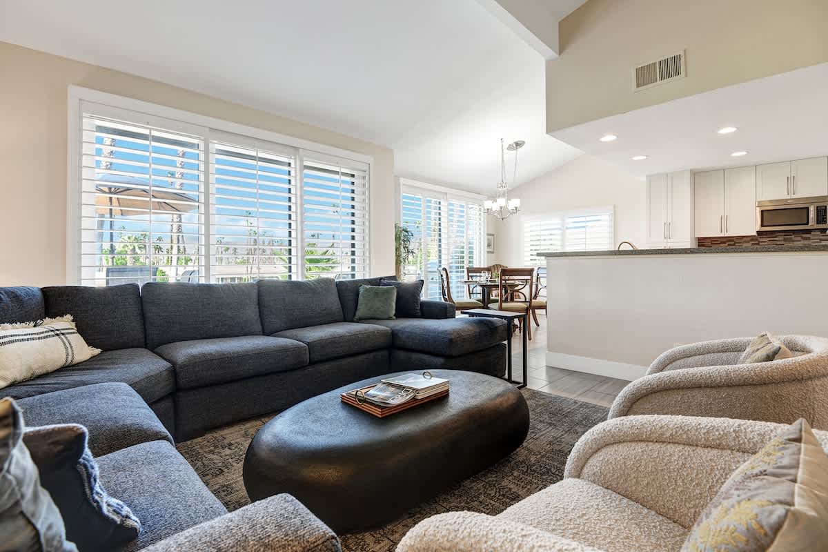 LIVING SPACE TIGHT